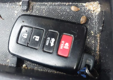 2016 Toyota Camry Hybrid Le z USA, uszkodzony, nr VIN 4T1BD1FK4GU178519